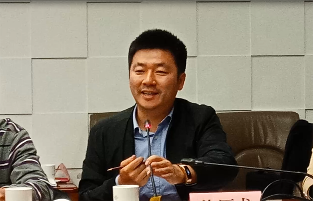 徐雁龙.png